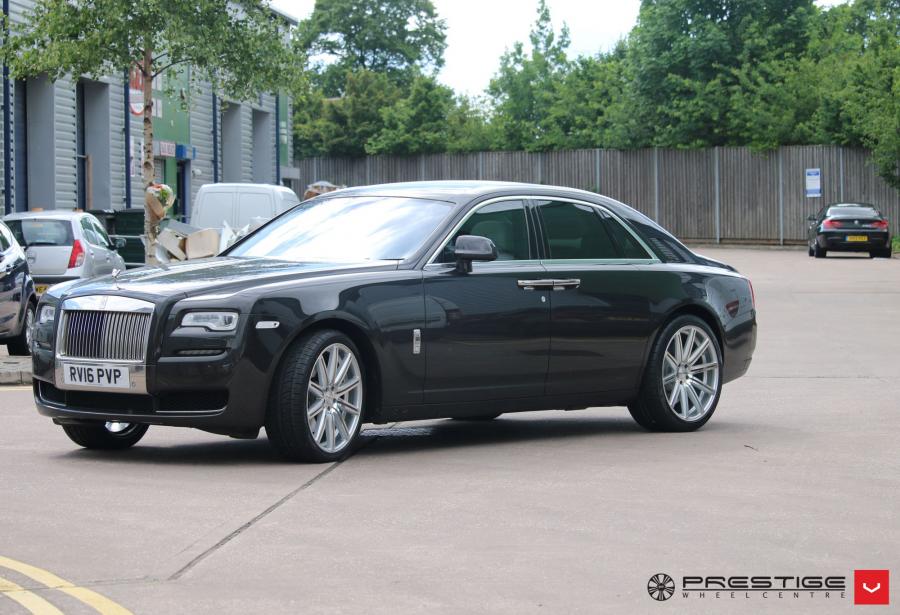  Rolls-Royce Ghost on Vossen Wheels (CV4) 2017 года  (фото 4 из 6)